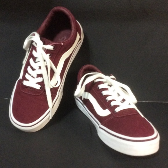vans ward burgundy